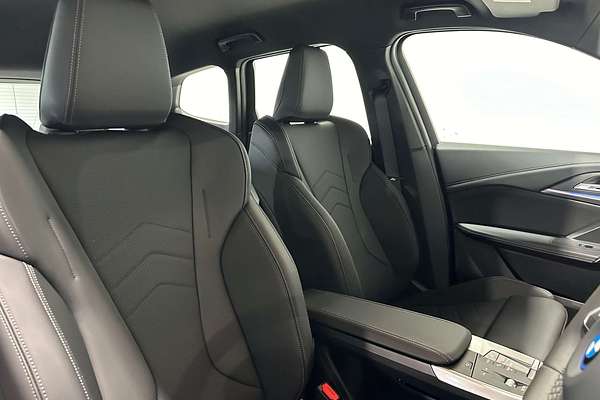 2024 BMW iX1 xDrive30 M Sport U11