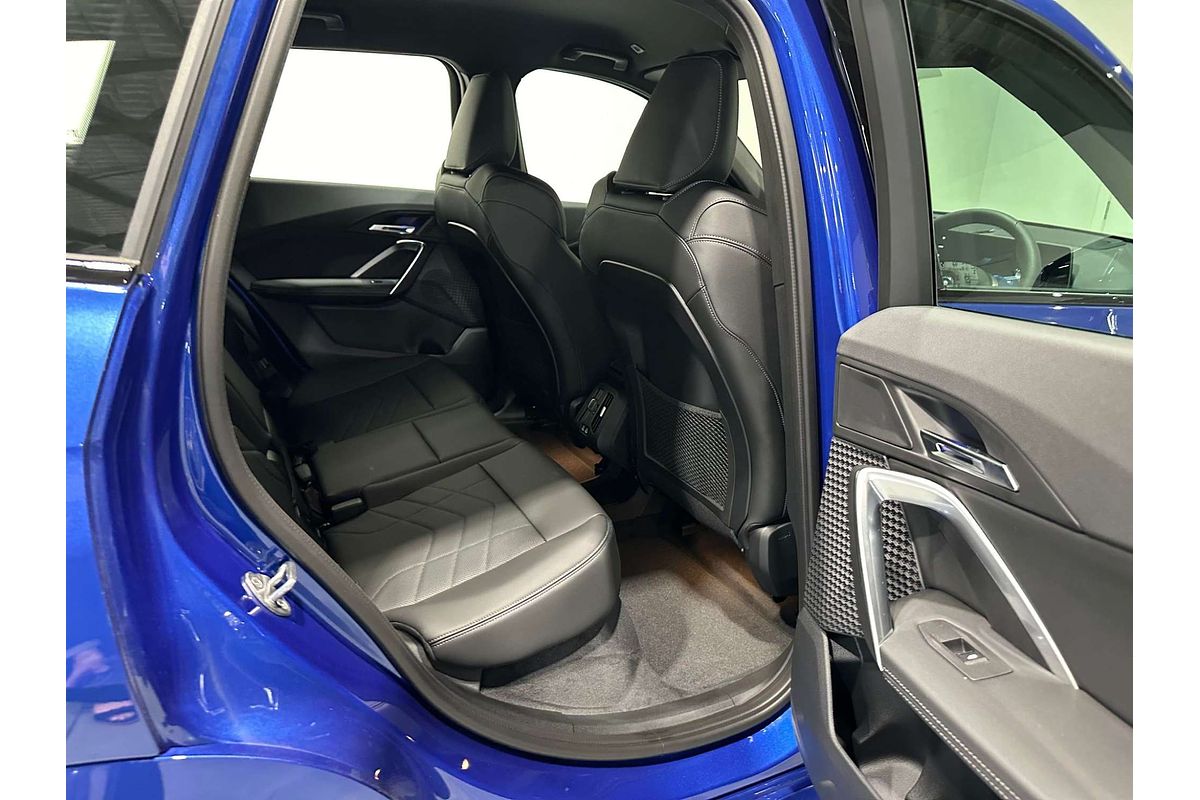 2024 BMW iX1 xDrive30 M Sport U11