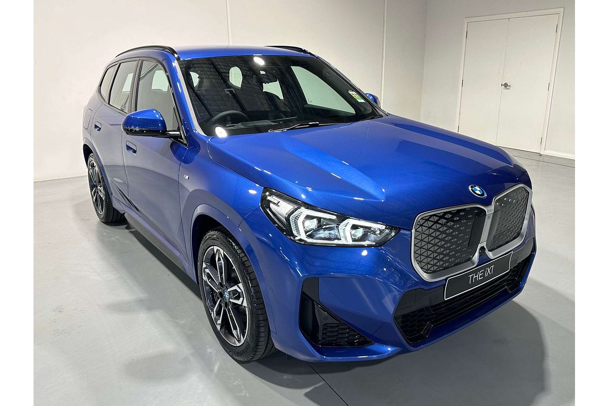 2024 BMW iX1 xDrive30 M Sport U11
