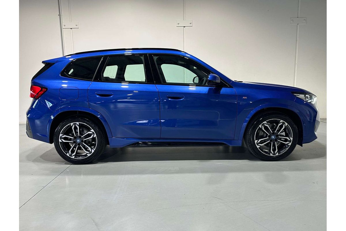 2024 BMW iX1 xDrive30 M Sport U11