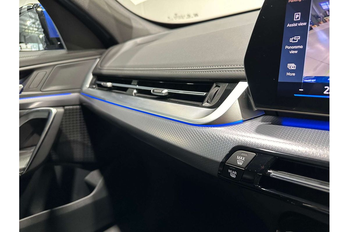 2024 BMW iX1 xDrive30 M Sport U11