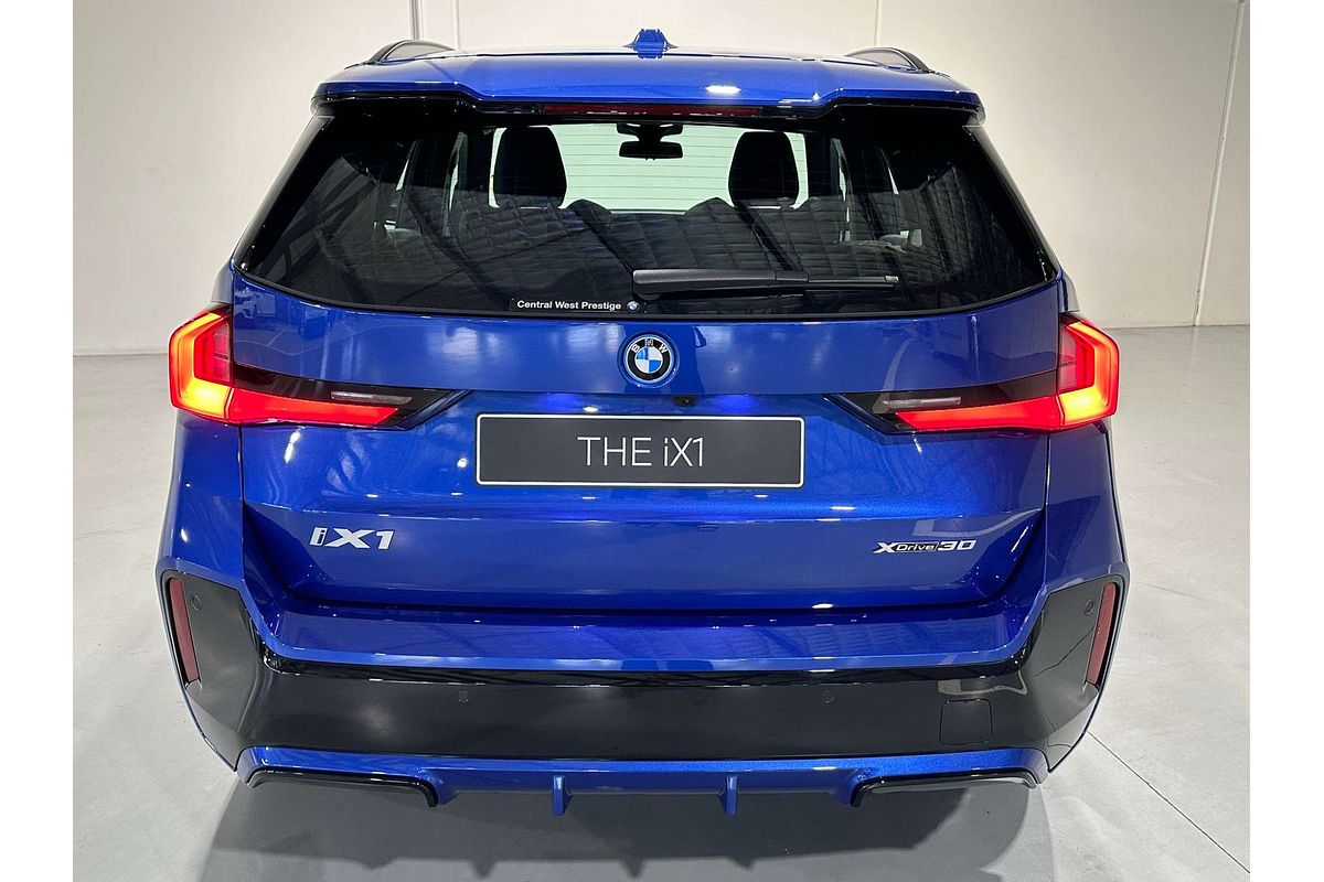 2024 BMW iX1 xDrive30 M Sport U11