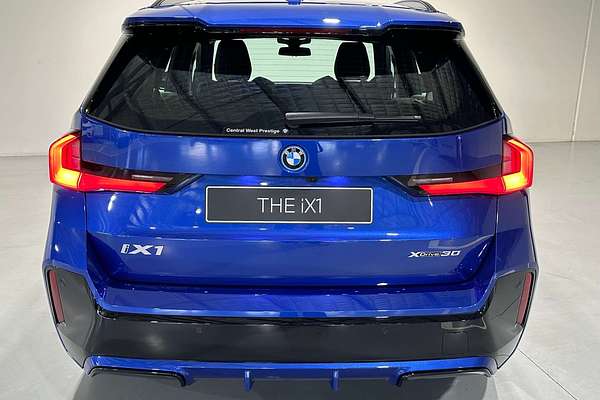 2024 BMW iX1 xDrive30 M Sport U11