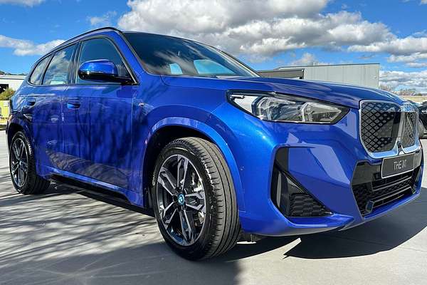 2024 BMW iX1 xDrive30 M Sport U11