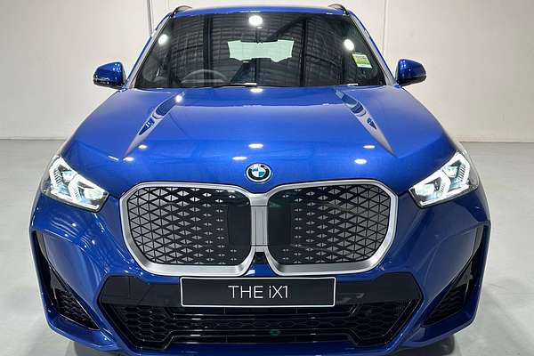 2024 BMW iX1 xDrive30 M Sport U11