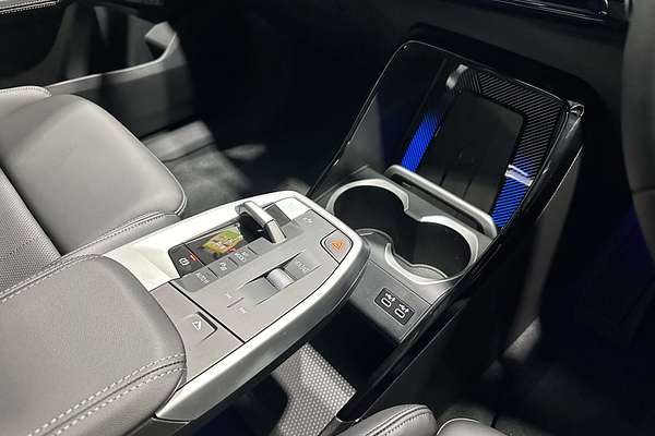 2024 BMW iX1 xDrive30 M Sport U11