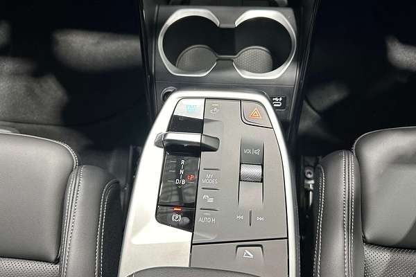 2024 BMW iX1 xDrive30 M Sport U11