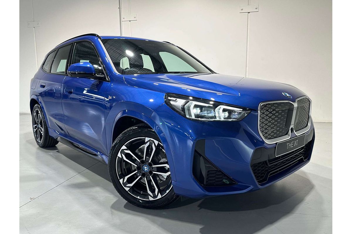 2024 BMW iX1 xDrive30 M Sport U11