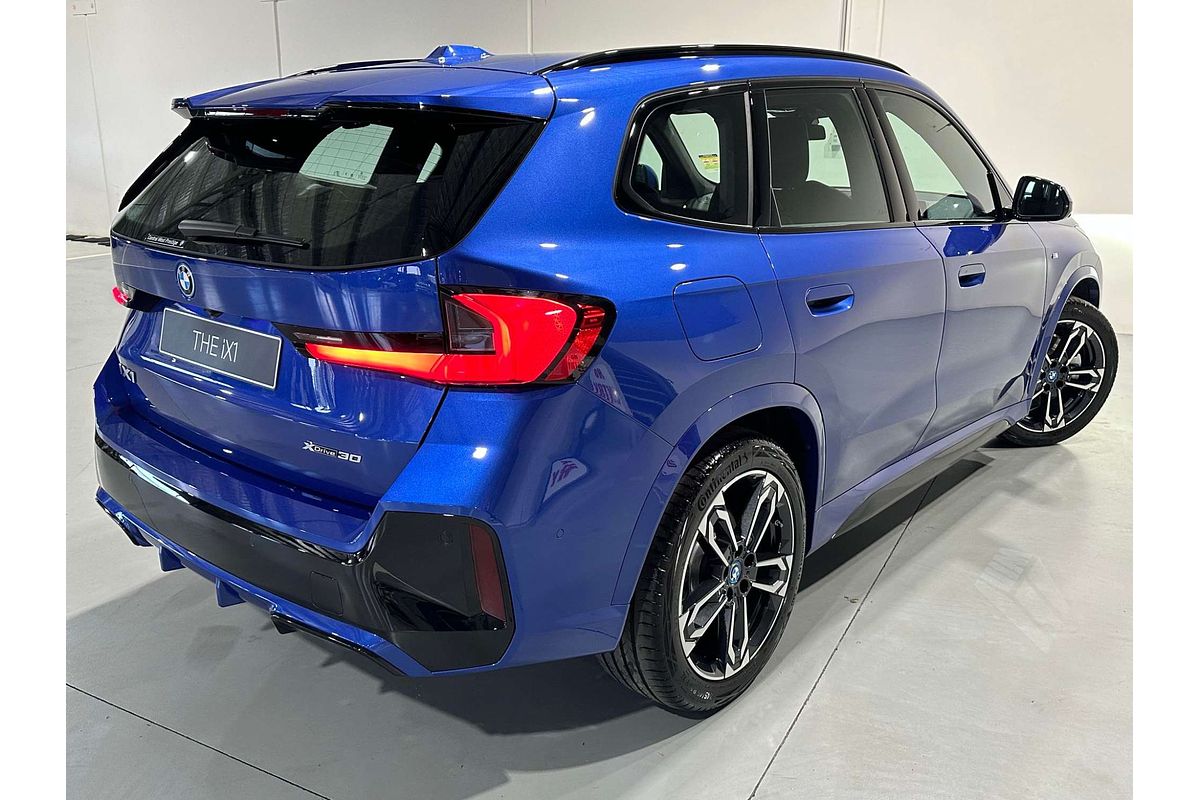 2024 BMW iX1 xDrive30 M Sport U11