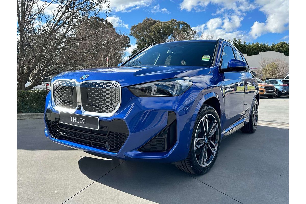 2024 BMW iX1 xDrive30 M Sport U11