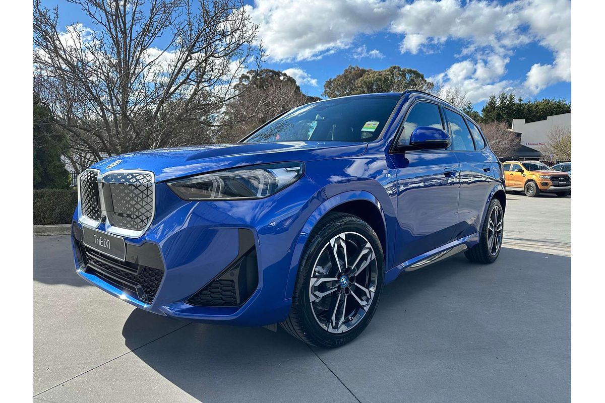 2024 BMW iX1 xDrive30 M Sport U11