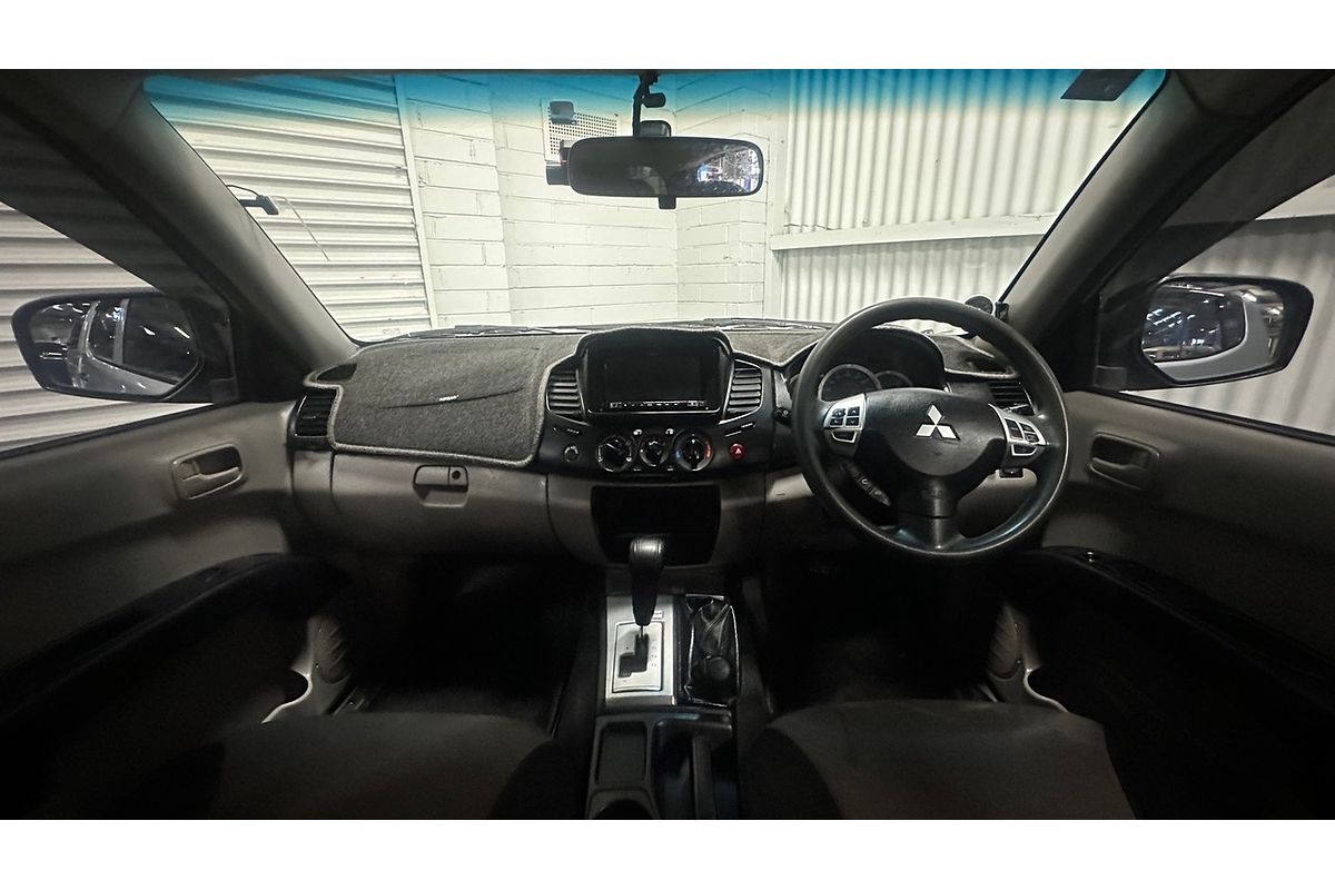 2014 Mitsubishi Triton GLX-R MN 4X4