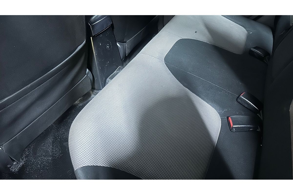 2014 Mitsubishi Triton GLX-R MN 4X4