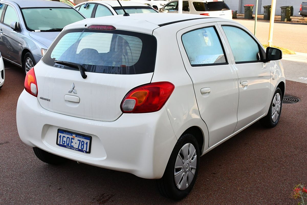 2015 Mitsubishi Mirage ES LA MY15