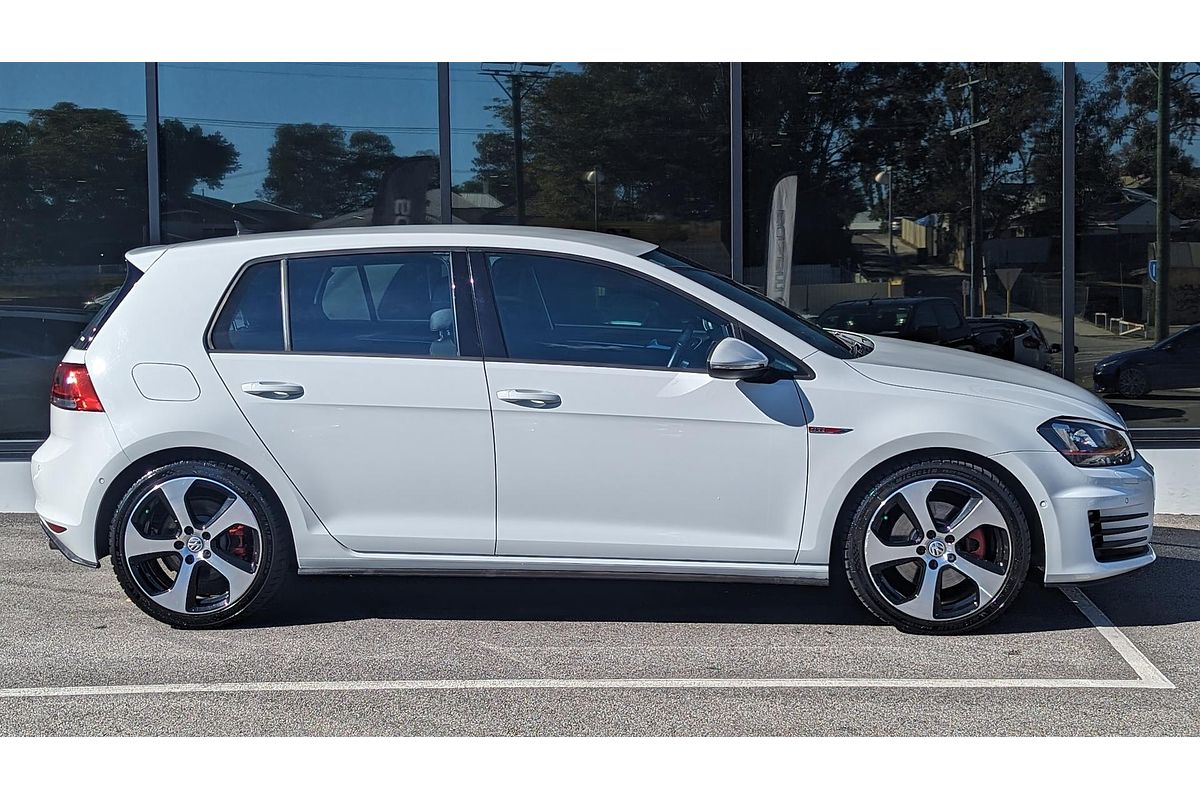 2016 Volkswagen Golf GTI 7