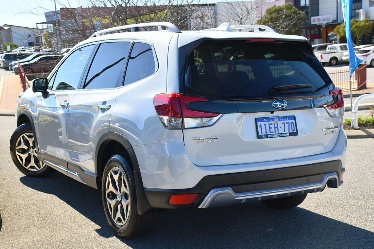 2023 Subaru Forester Hybrid L S5