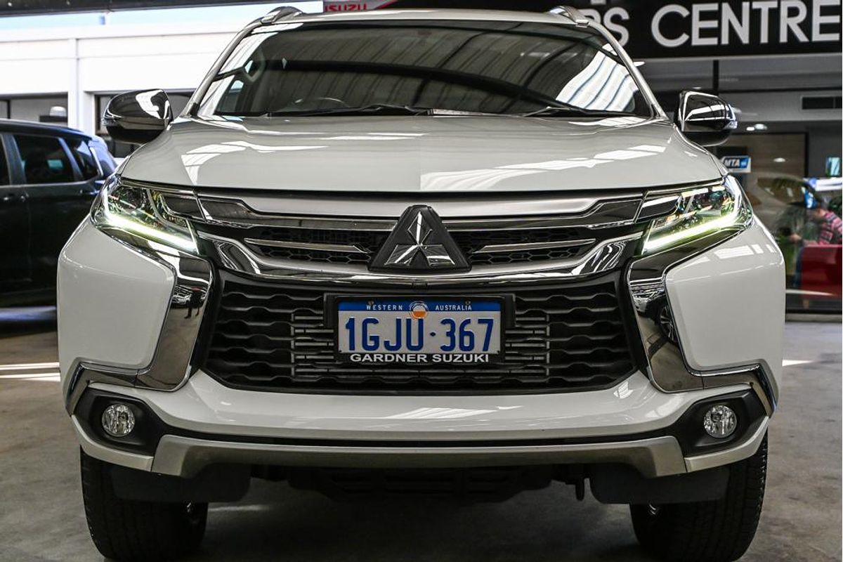 2017 Mitsubishi Pajero Sport GLX QE