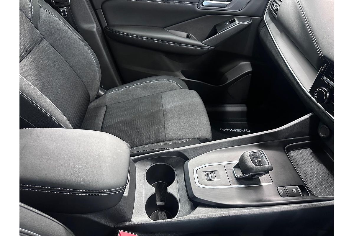 2024 Nissan QASHQAI ST J12