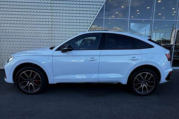 2023 Audi Q5 55 TFSI e S Line FY