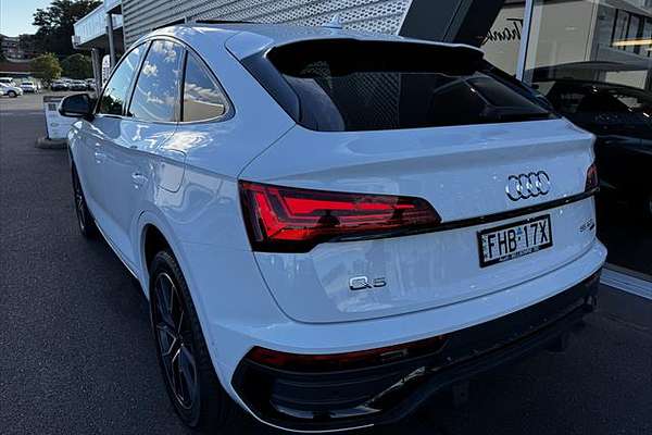 2023 Audi Q5 55 TFSI e S Line FY