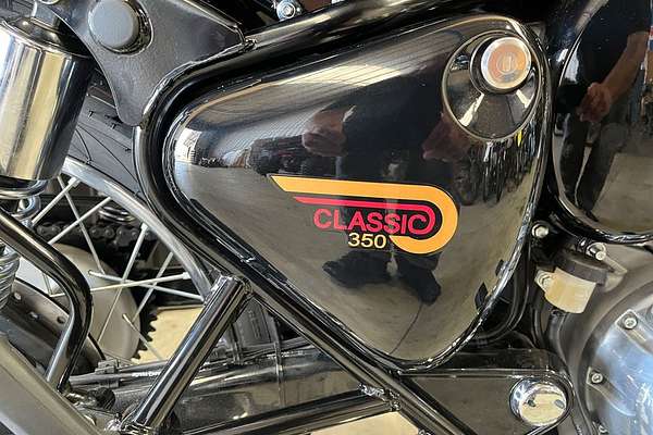 2024 Royal Enfield CLASSIC