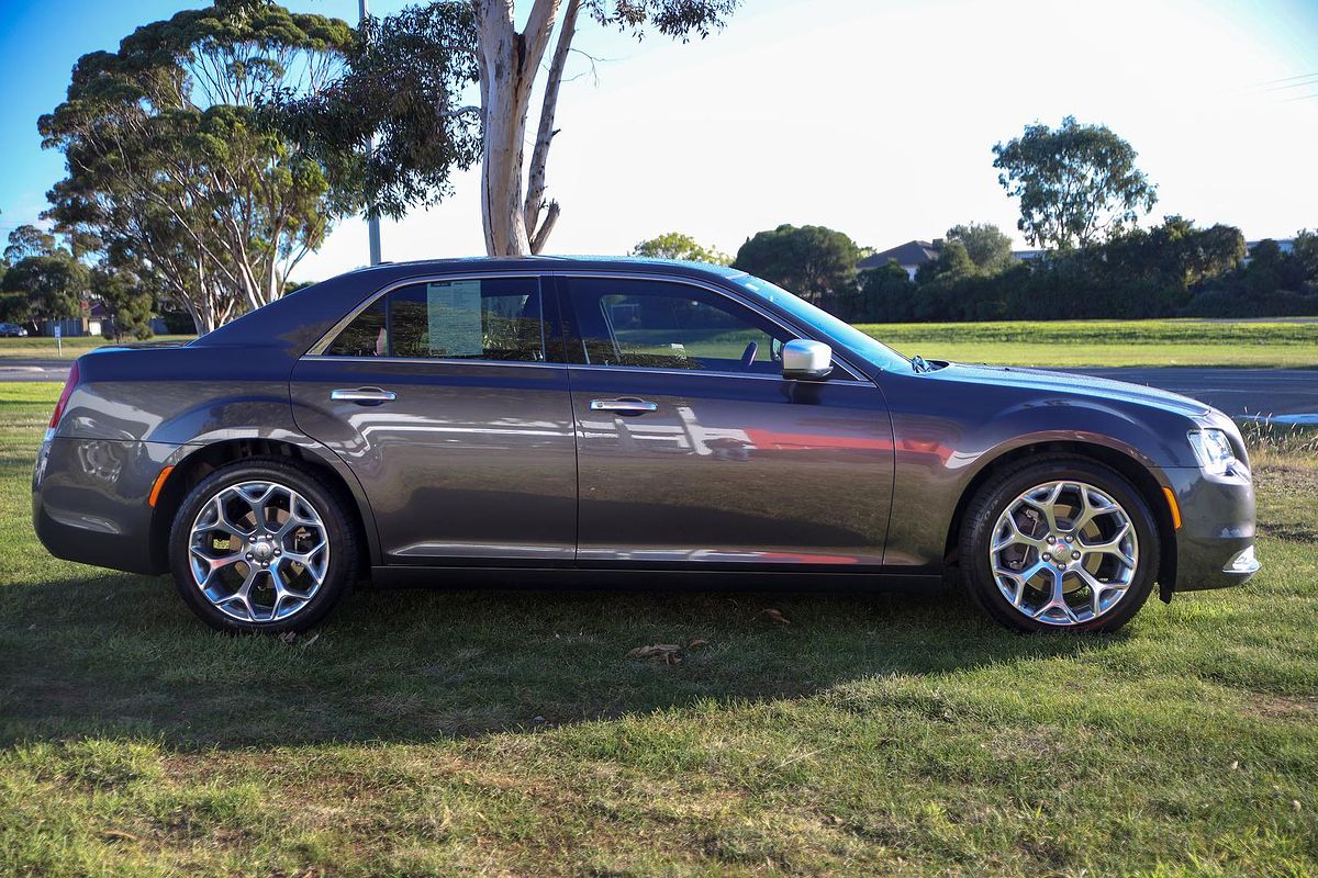 2019 Chrysler 300 C Luxury LX