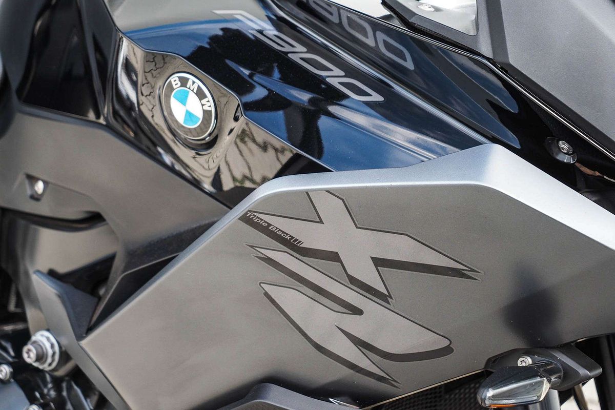 2022 BMW F900