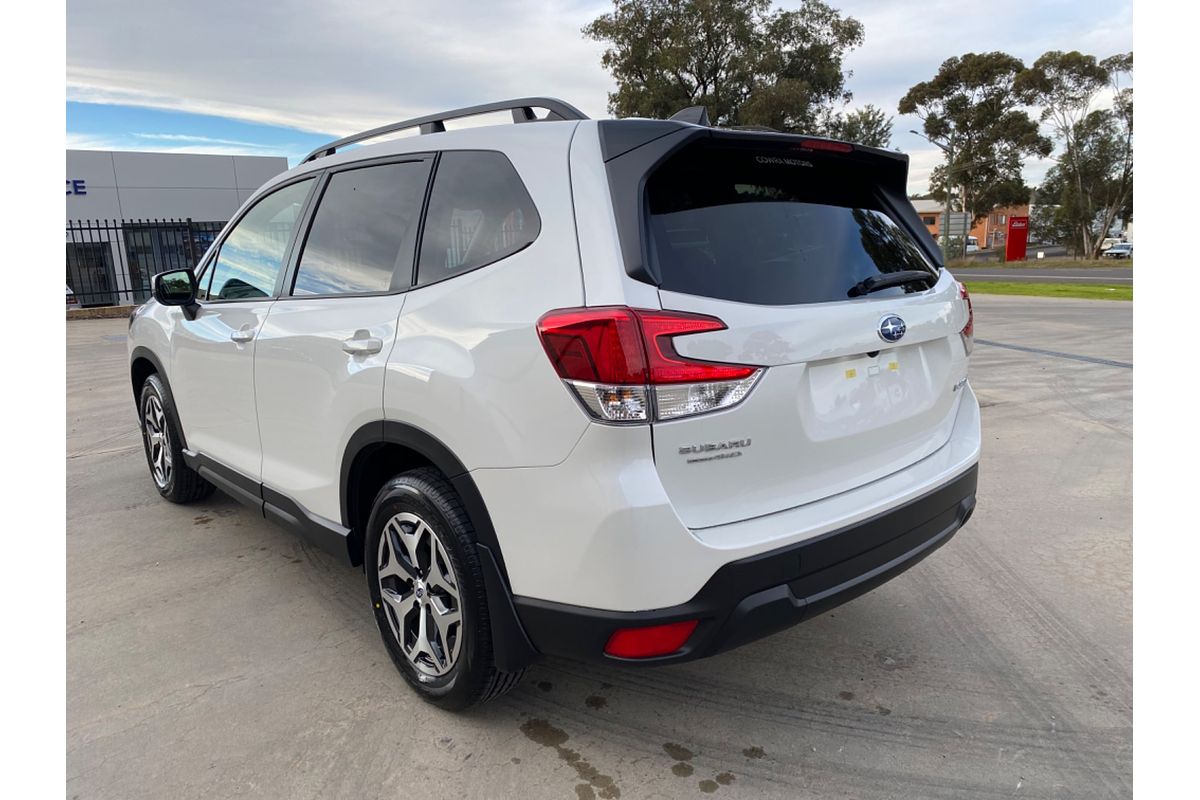 2024 Subaru Forester 2.5i Luxury Special Edition S5