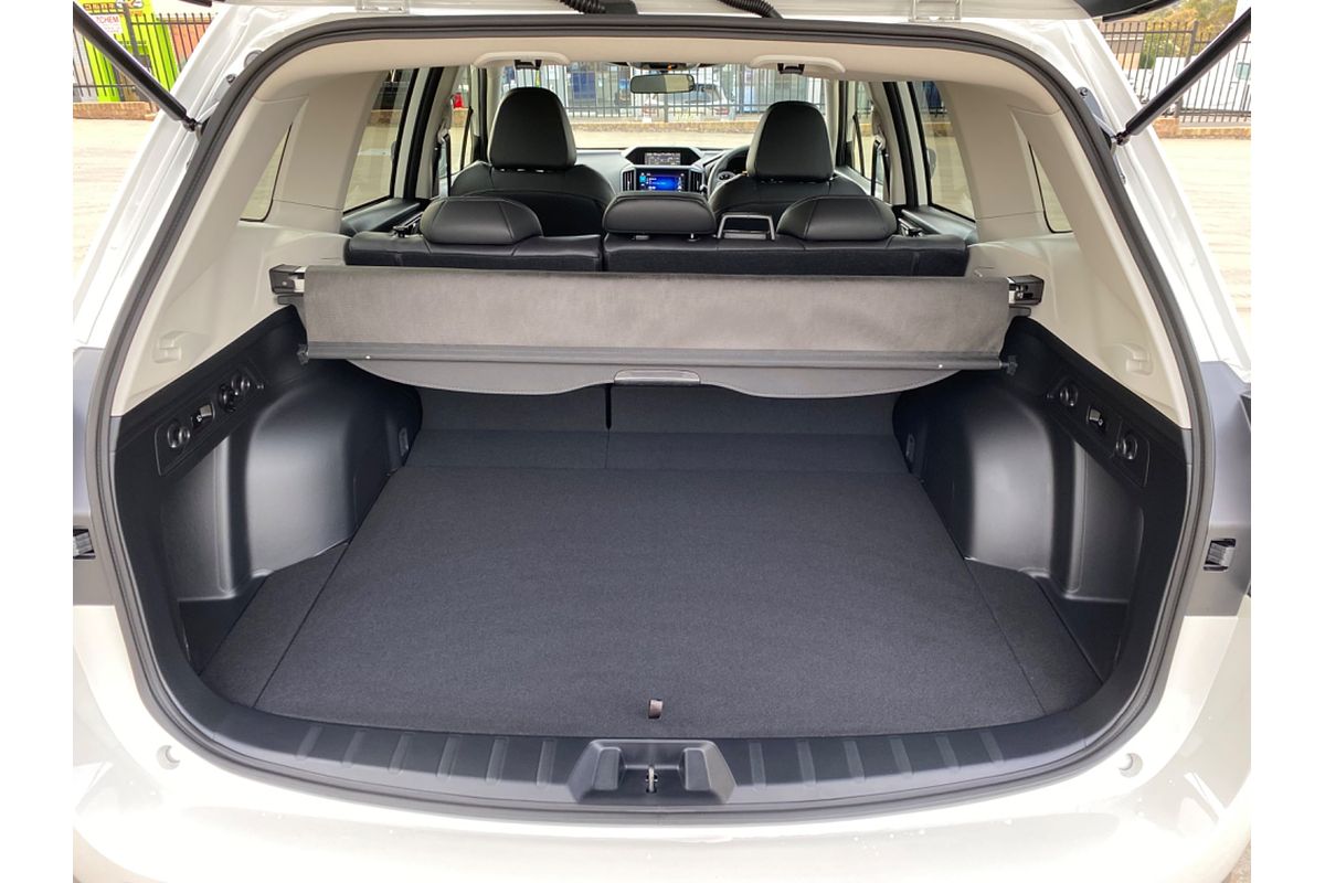2024 Subaru Forester 2.5i Luxury Special Edition S5
