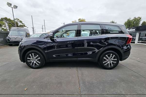 2024 Mahindra XUV700 AX7L