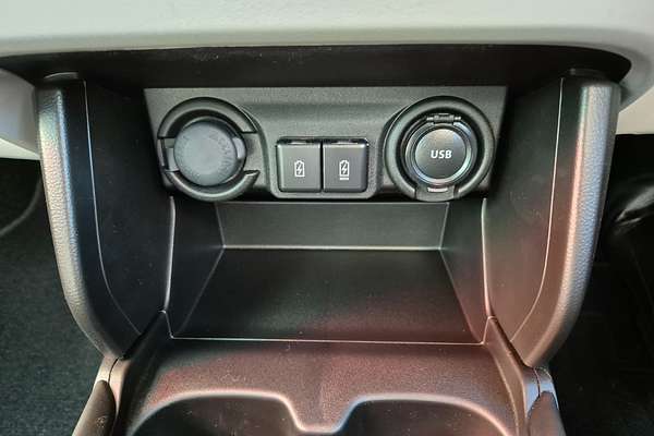 2024 Suzuki Swift Hybrid Plus UZ