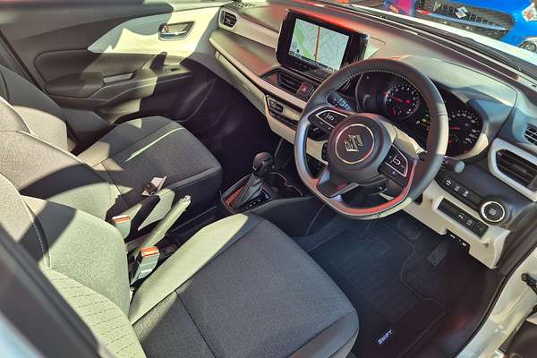 2024 Suzuki Swift Hybrid Plus UZ