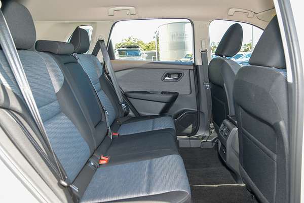 2023 Nissan X-TRAIL ST T33