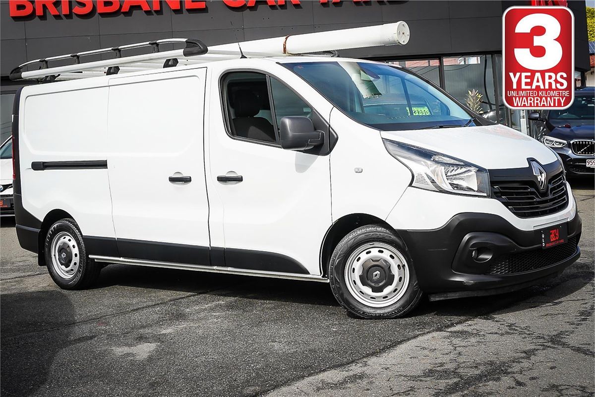 2018 Renault Trafic Formula Edition X82