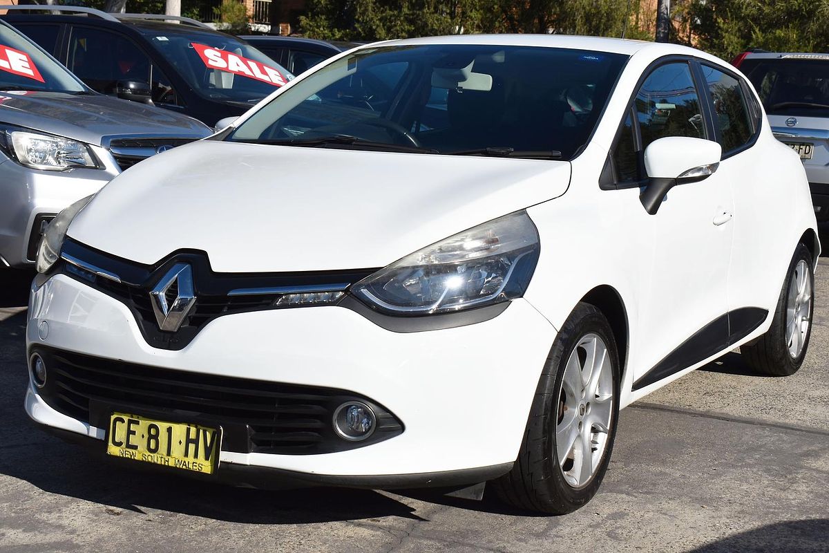 2015 Renault Clio Expression IV B98