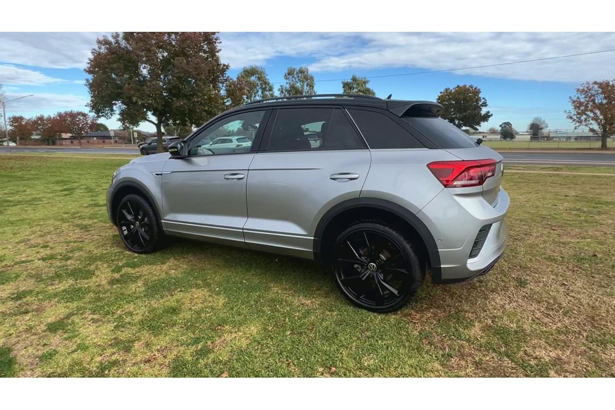 2024 Volkswagen T-Roc 140TSI R-Line D11