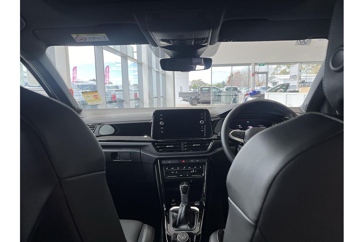 2024 Volkswagen T-Roc 140TSI R-Line D11