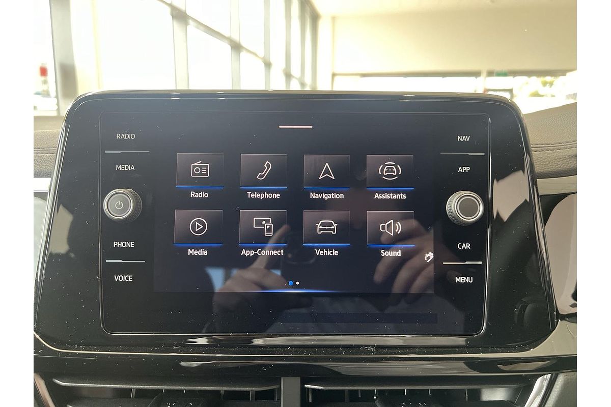 2024 Volkswagen T-Roc 140TSI R-Line D11