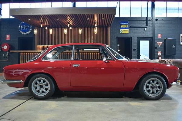 1969 Alfa Romeo 1750 GT Veloce 105