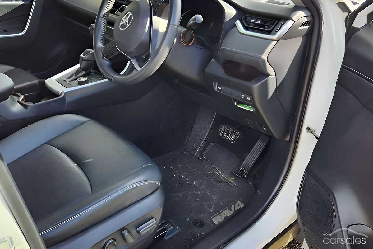 2020 Toyota RAV4 Cruiser AXAH52R