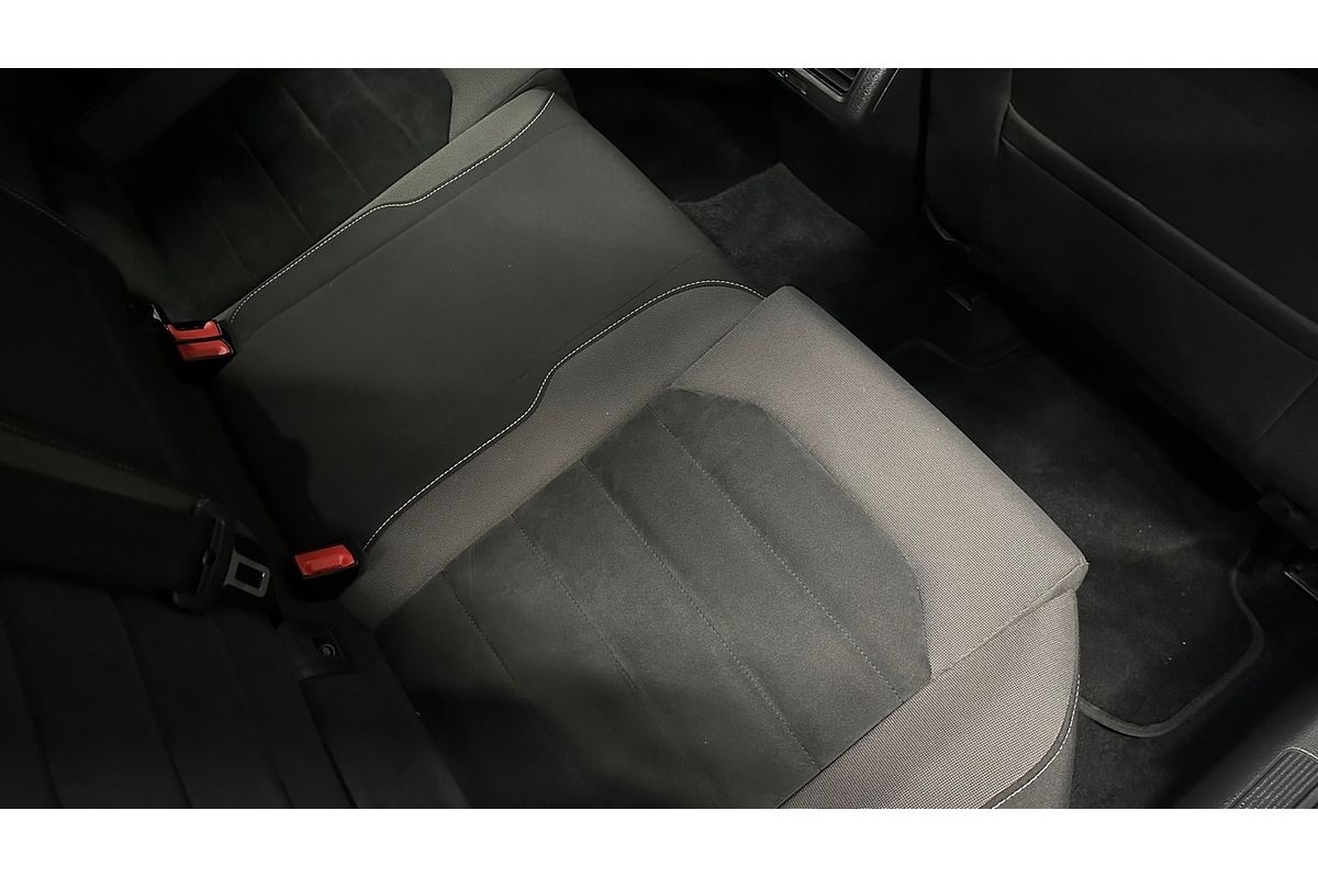 2013 Volkswagen Golf 103TSI DSG Highline VII