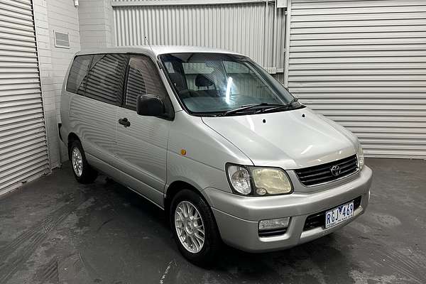 2001 Toyota Spacia SR40R