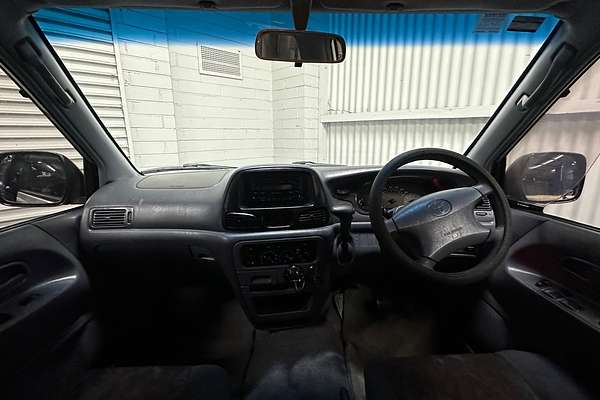 2001 Toyota Spacia SR40R