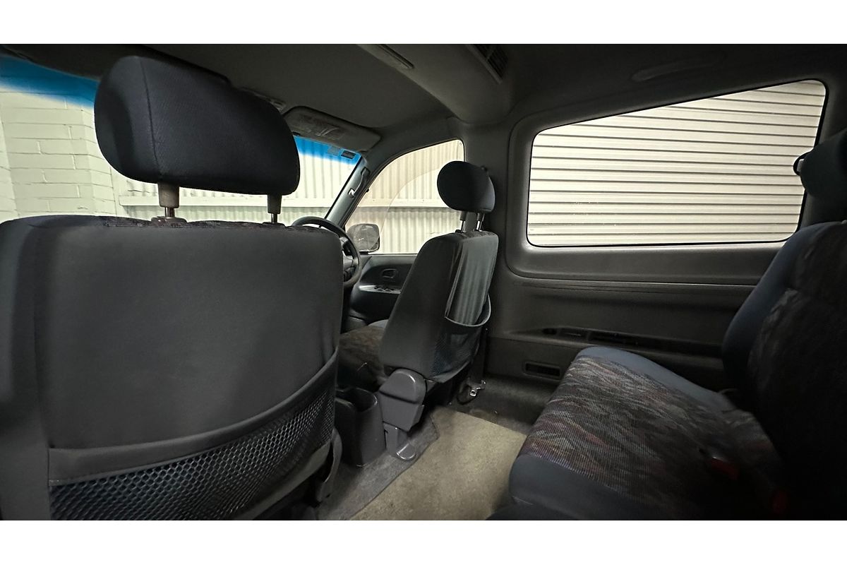 2001 Toyota Spacia SR40R