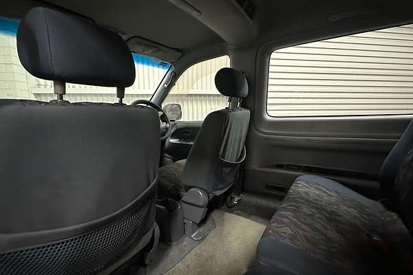 2001 Toyota Spacia SR40R