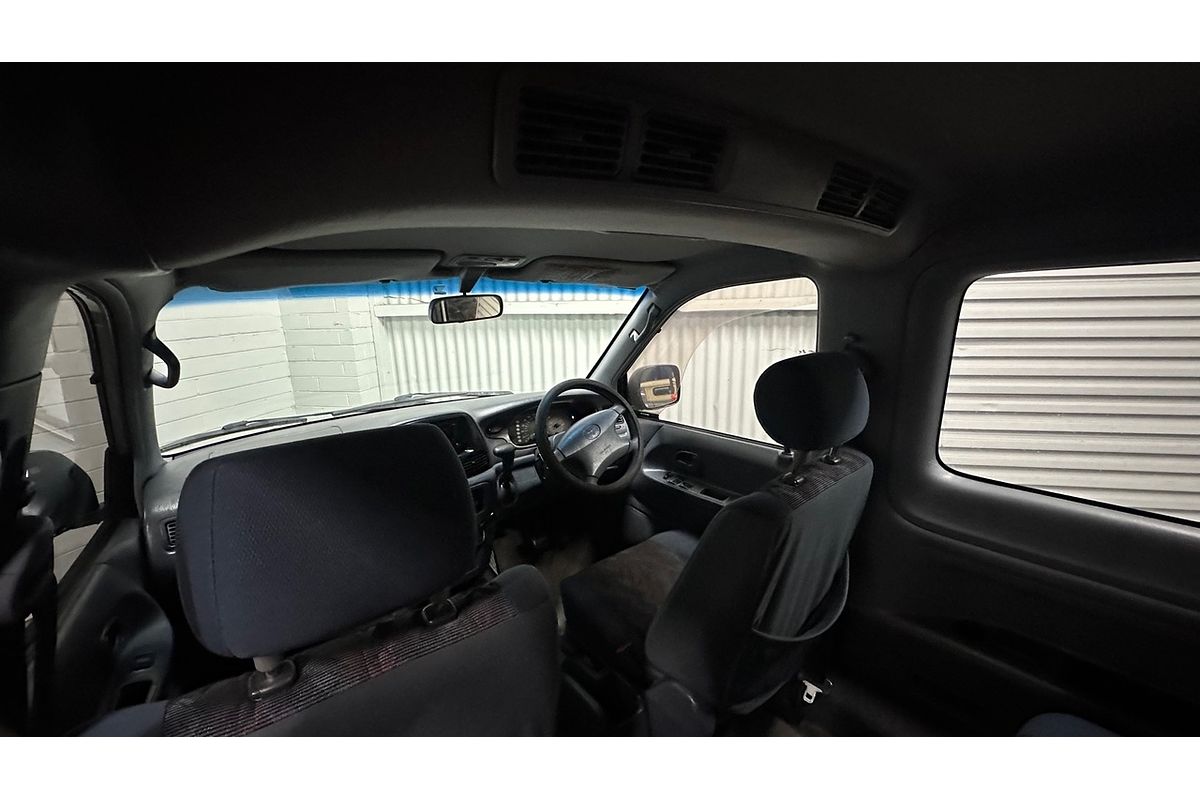 2001 Toyota Spacia SR40R