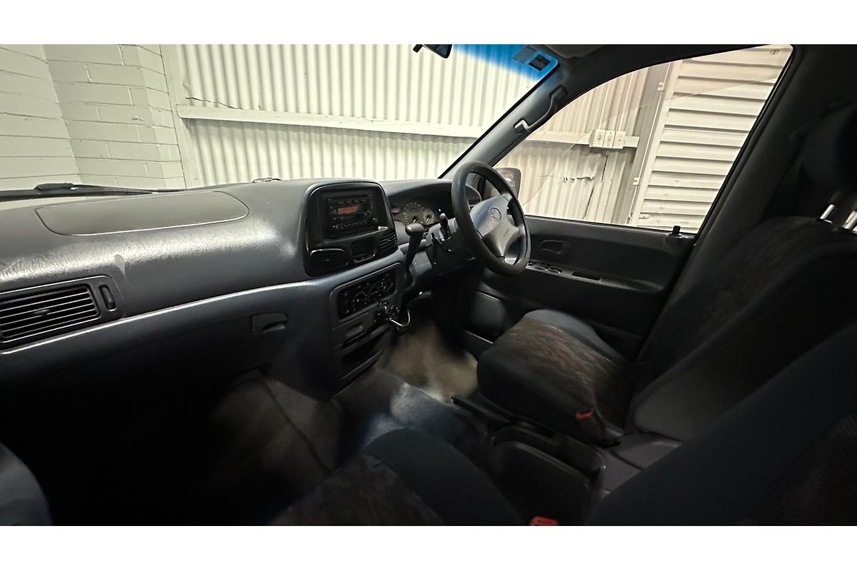 2001 Toyota Spacia SR40R