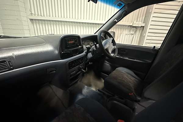 2001 Toyota Spacia SR40R