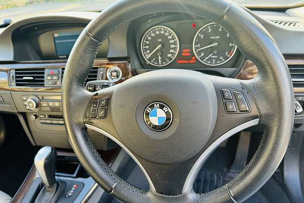 2009 BMW 3 Series 320i Executive E91