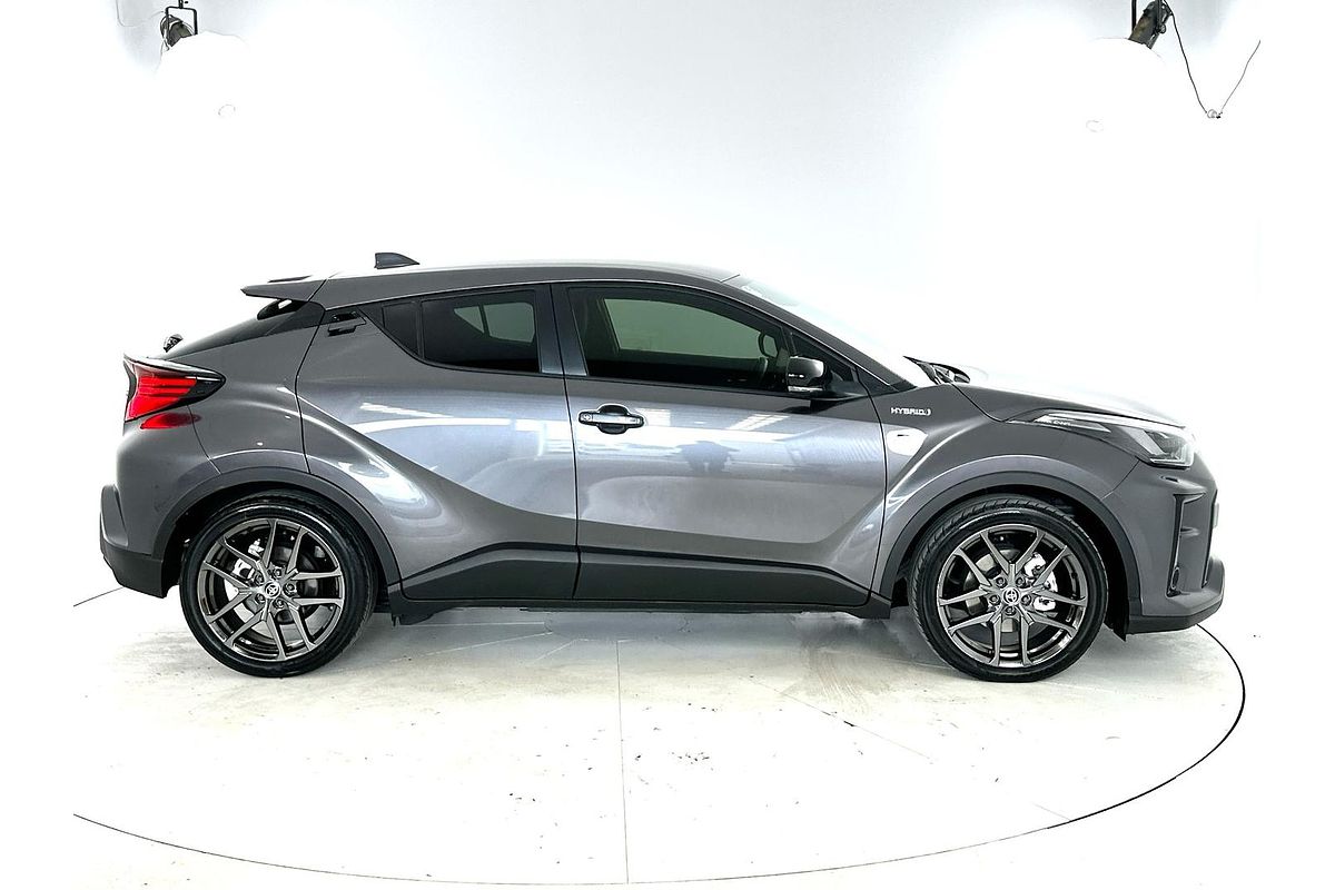 2022 Toyota C-HR GR Sport ZYX10R